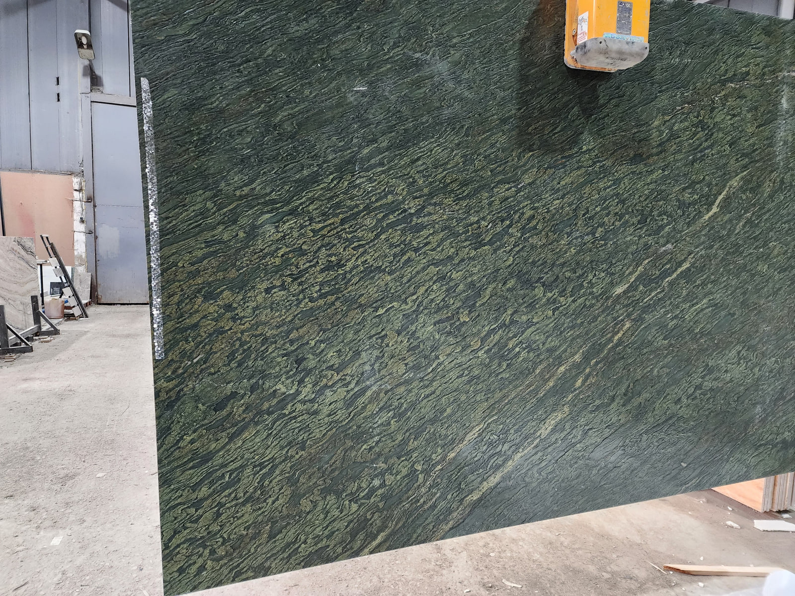 Гранит /Granite Picasso/(зеленый, фактурный) — фото 3