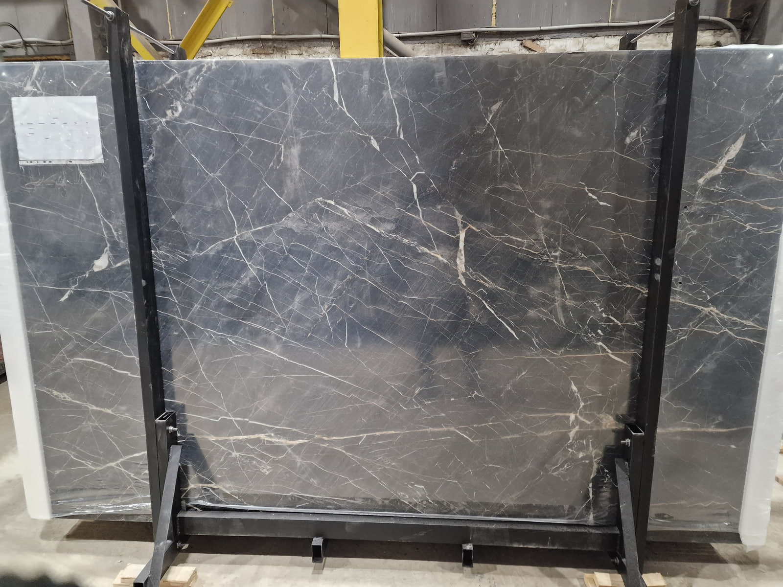 Мрамор 3D Black 
21022025 — фото 1