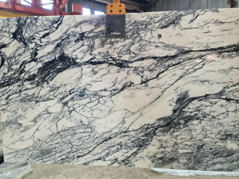 Мрамор Блэк лайн
/Black line/
21022025 — фото 1