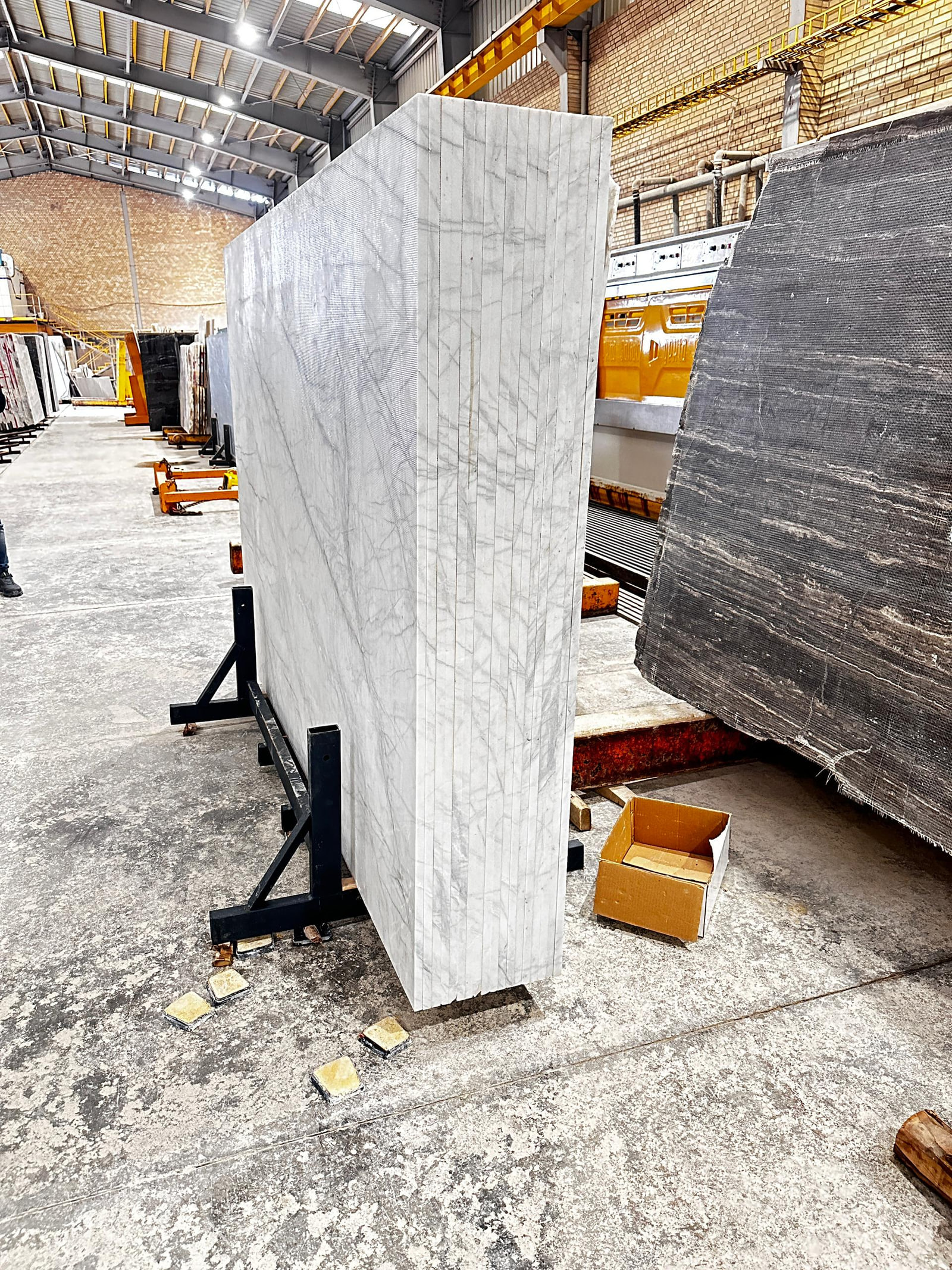 Мрамор Нейриз/ Neyriz/ — фото 2