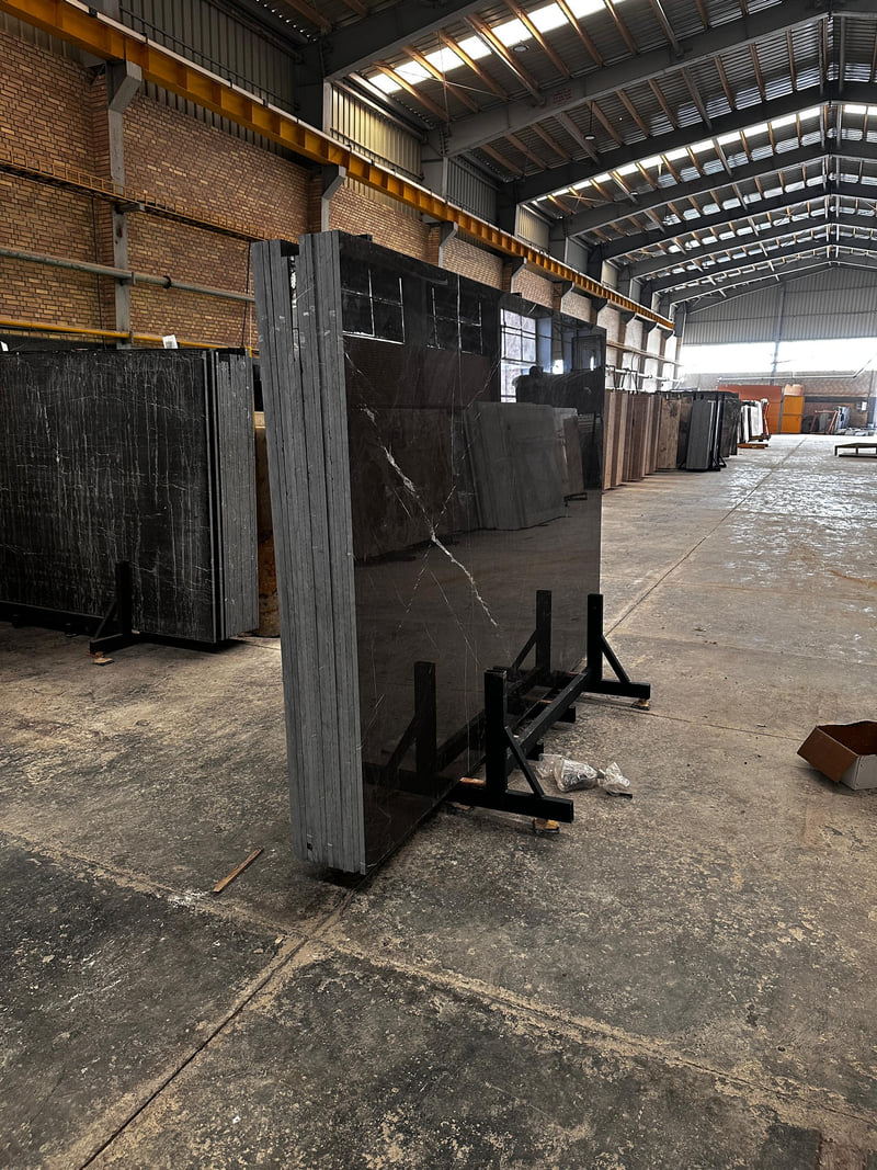 Мрамор Петра грэй 
 /Pietra Grey / — фото 1