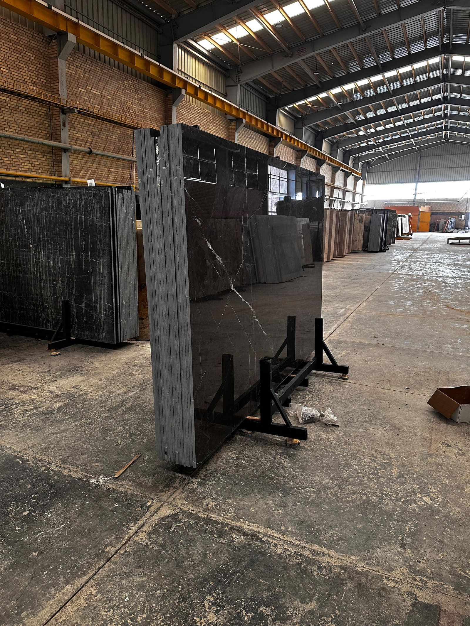 Мрамор Петра грэй 
 /Pietra Grey / — фото 1