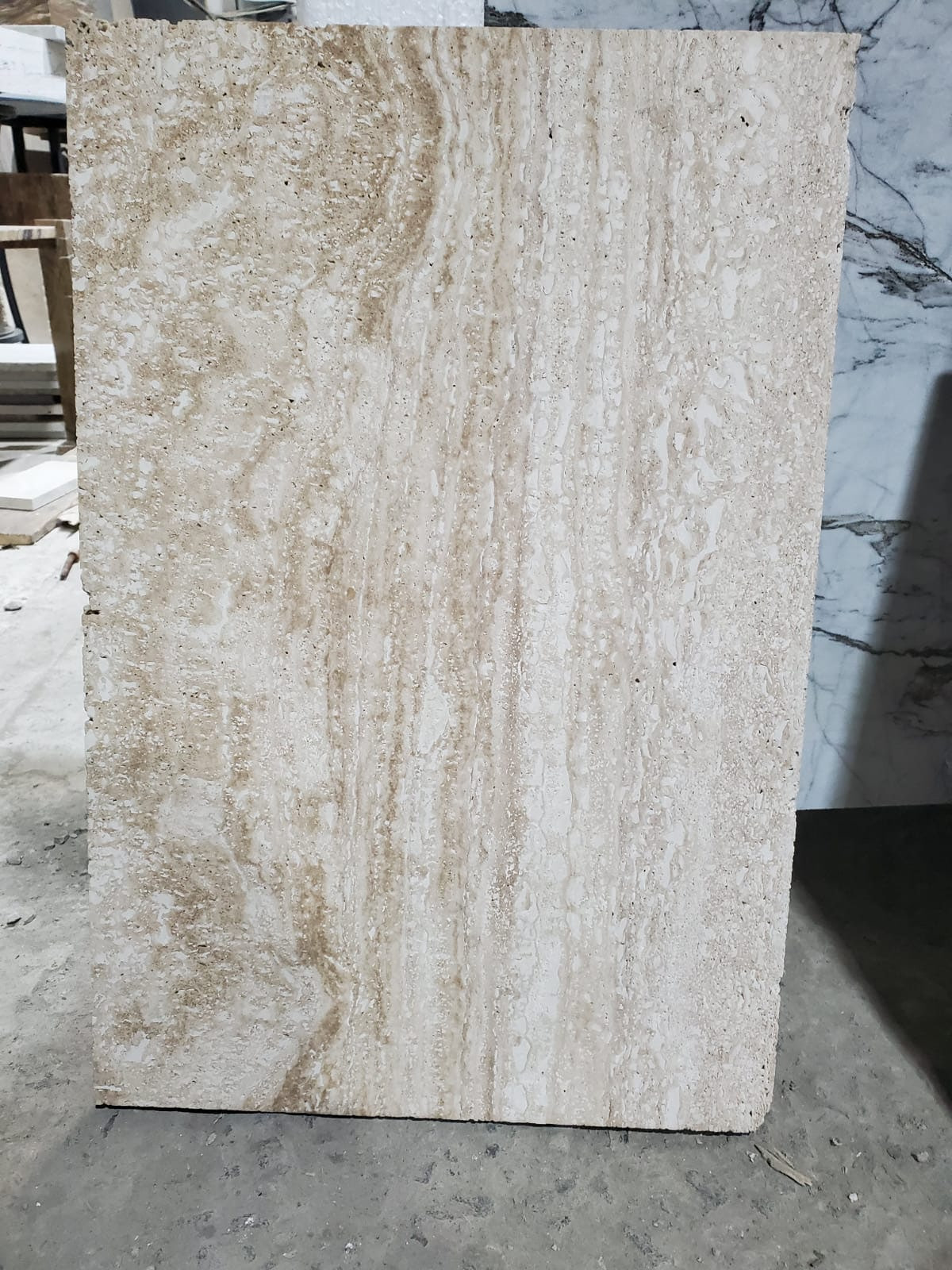 Травертин классик /Travertine classic/ заполненный, полированный, плита — фото 1