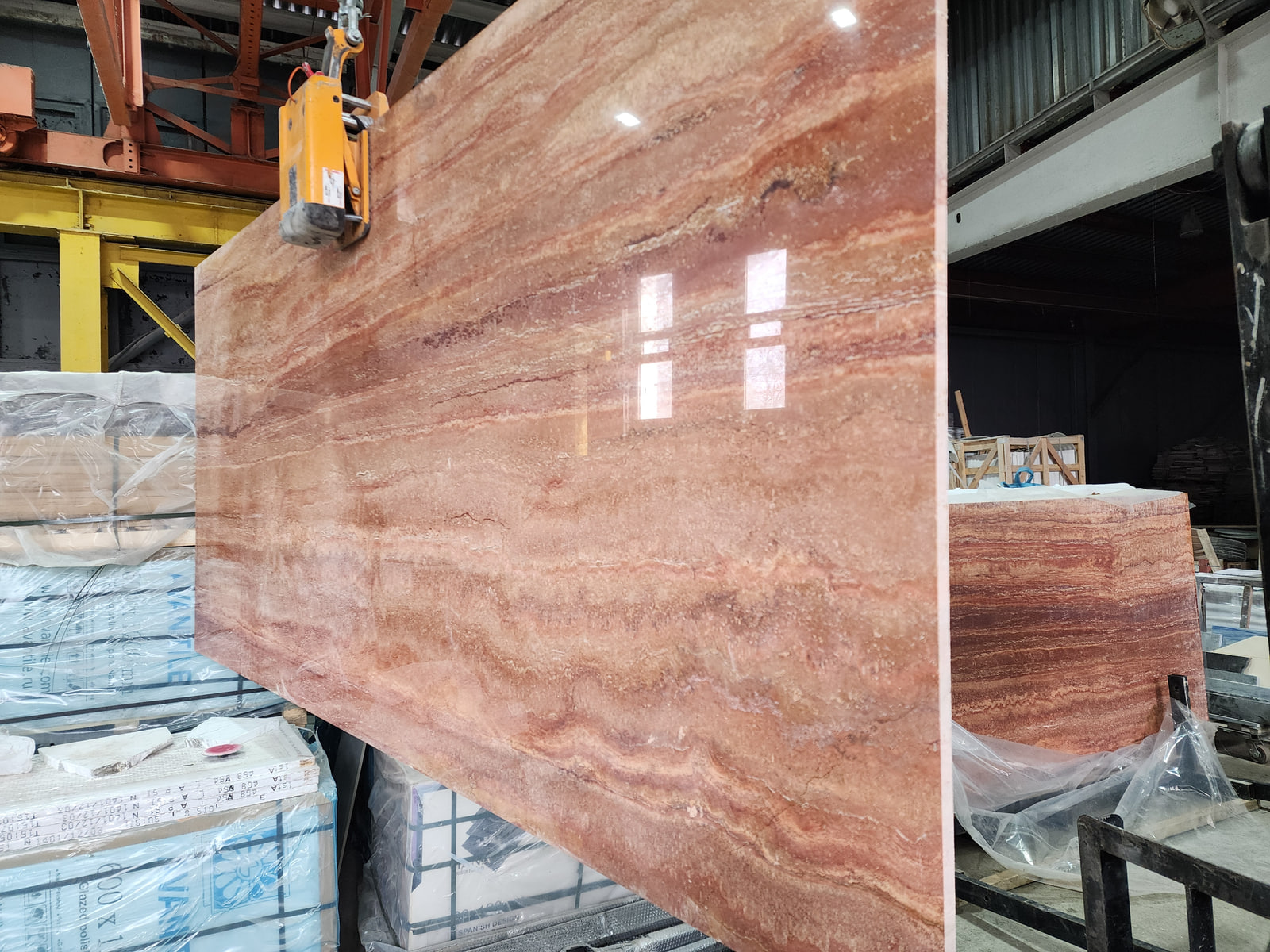 Травертин красный 
/Travertine red/
21022025 — фото 2