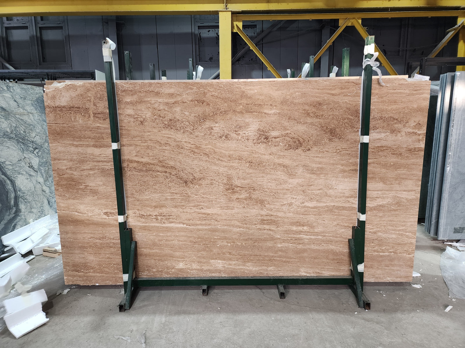 Травертин  Ноче /Travertine Noche/заполненный, полированный — фото 2