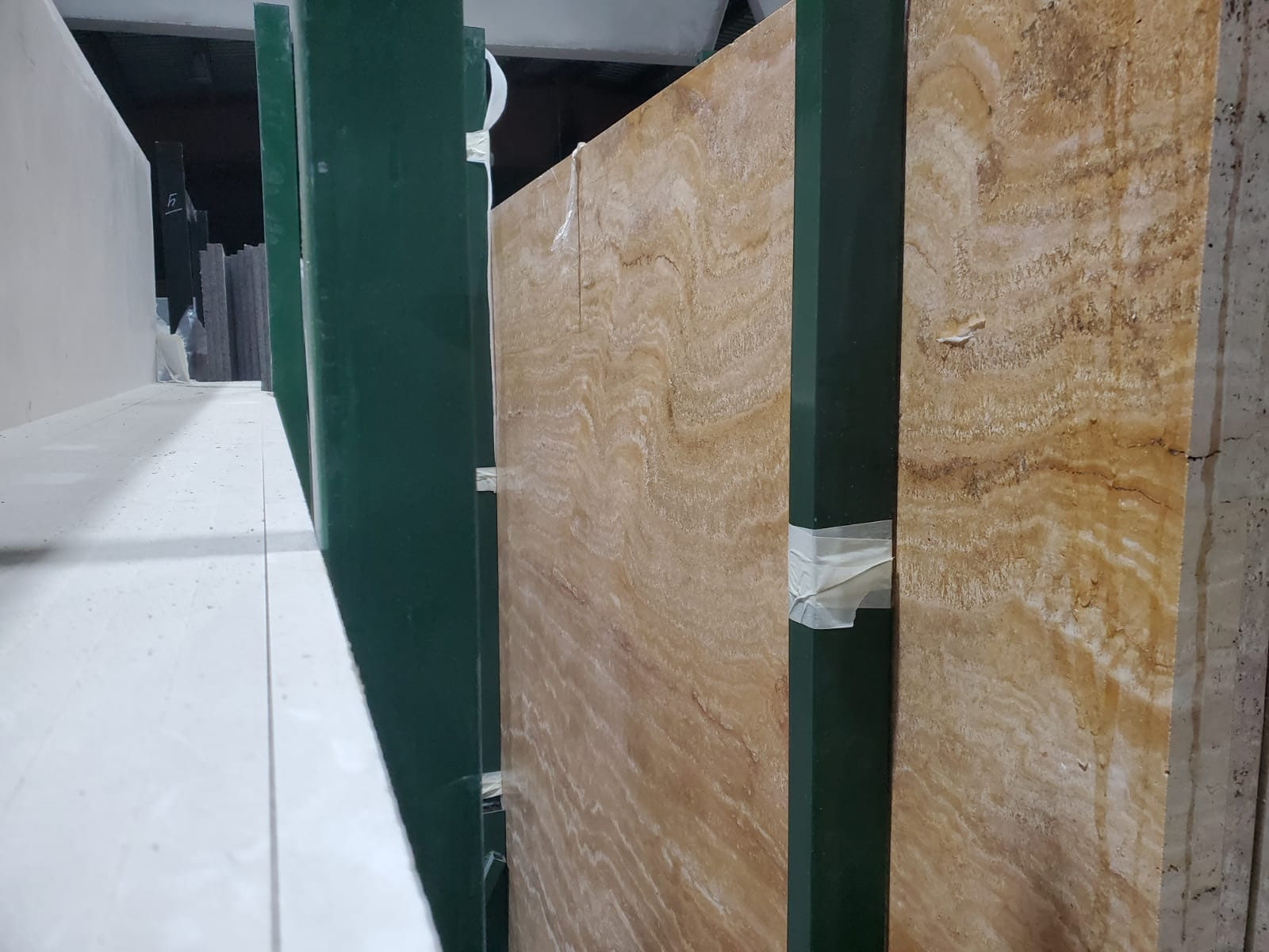 Травертин желтый
 /Travertine yellow/ заполненный, полированный — фото 2